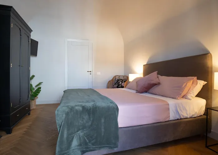 Mirone - Centro * Catánia